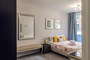 Picktheplace 3-bedroom Portman Square