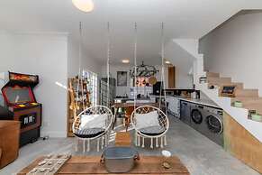 Chic and Homey 2 Bedroom Loft in Cape Town