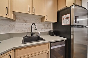 Family Getaway~pool, Tubing, Skiing, & Ice Castles Villa 1002 1 Bedroo