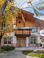 Adventure Hub~backcountry Skisnowmobilescuba Diving 734 3 Bedroom Town