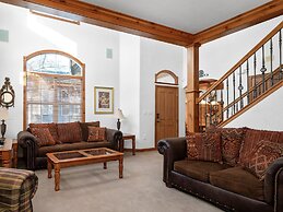 Adventure Hub~backcountry Skisnowmobilescuba Diving 734 3 Bedroom Town