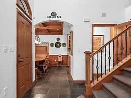 Adventure Hub~backcountry Skisnowmobilescuba Diving 734 3 Bedroom Town