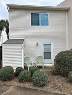 Tropical Hideaway 2 Bedroom Townhouse by RedAwning