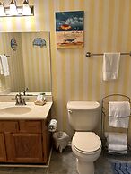 Tropical Hideaway 2 Bedroom Townhouse by RedAwning