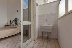 2344 Le Due Torri - Torre Piccola by Barbarhouse