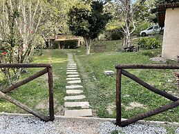 Casinha no sítio Calmamente