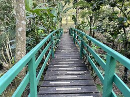 Casinha no sítio Calmamente