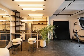 Indie Universe Creative Hotel