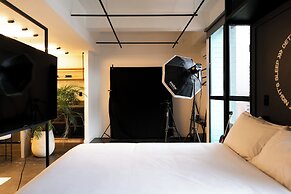 Indie Universe Creative Hotel