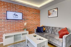 Modern 2BR House & Private Parking & Kid-friendly