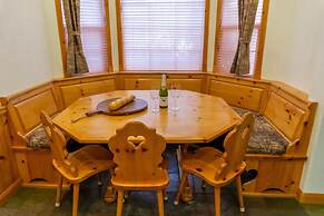 Family Vacation~heated In/out Pool, Tubing & Ice Skating 719 3 Bedroom