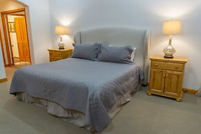 Family Vacation~heated In/out Pool, Tubing & Ice Skating 719 3 Bedroom