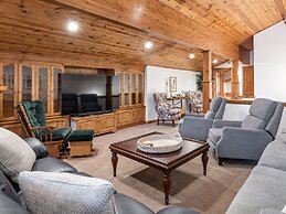 Family Getaway~pool, Hot Spring, Scuba & Ice Castles 727 4 Bedroom Hom