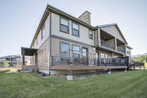 Family Vacation~crater Hot Spring, Tubing & Ice Skating~kanton 3 Bedro