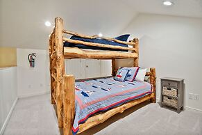 Adventure Hub~ski Resorts, Backcountry & Park City 3203 2 Bedroom Cond