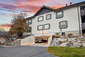 Adventure Hub~ski Resorts, Backcountry & Park City 3203 2 Bedroom Cond
