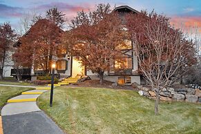 Adventure Hub~ski Resorts, Backcountry & Park City 3203 2 Bedroom Cond