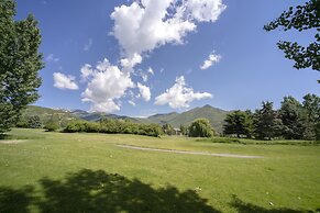 Adventure Hub~ski Resorts, Backcountry & Park City 3203 2 Bedroom Cond