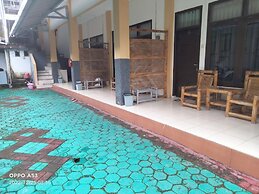 Bintang Khanida Syariah by ecommerceloka