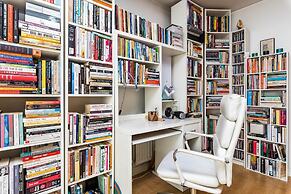 Delightful Moroccan Inspired Flat Hackney Sleeps 2