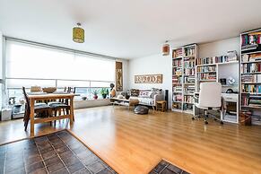 Delightful Moroccan Inspired Flat Hackney Sleeps 2