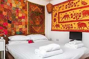 Delightful Moroccan Inspired Flat Hackney Sleeps 2