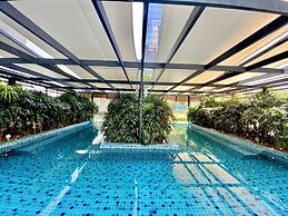 Suite Trefoil Setia City Shah Alam