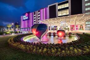 Suite Trefoil Setia City Shah Alam