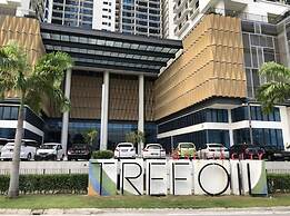 Suite Trefoil Setia City Shah Alam