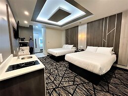 Comfeeni Inn and Suites