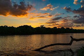 Caiman Eco Lodge