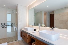 Panoramic By Alegria Rentals and Sandy Powerful