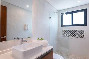 Panoramic By Alegria Rentals and Sandy Powerful