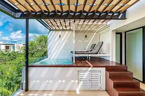 Panoramic By Alegria Rentals and Sandy Powerful