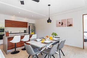 Panoramic By Alegria Rentals and Sandy Powerful