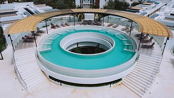 Panoramic By Alegria Rentals and Sandy Powerful