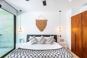 Panoramic By Alegria Rentals and Sandy Powerful