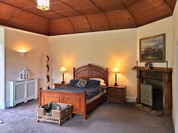West Highland Way Hotel & Campsite