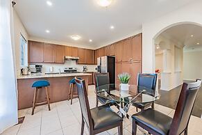 Lady Valentina Boutique Home