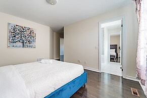 Lady Valentina Boutique Home