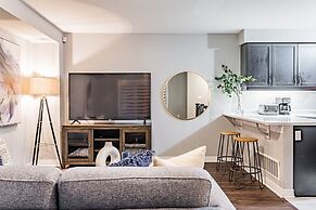 Milton boutique Home