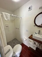 Creta Hotel & Suites