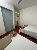 Creta Hotel & Suites