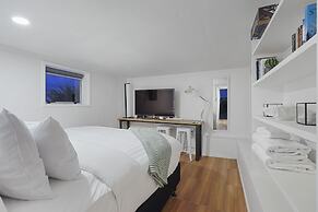 Newly Renovated Studio w Parking-Netflix