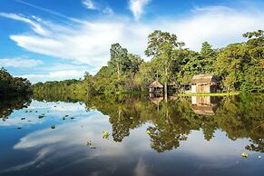 Piranha EcoLodge
