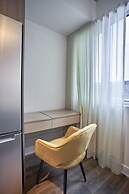 Corporate  Business stays in MTL DT