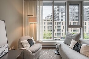 Corporate  Business stays in MTL DT