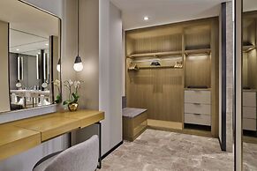 The St. Regis Chicago