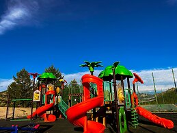 Resort World Terelj Hotel