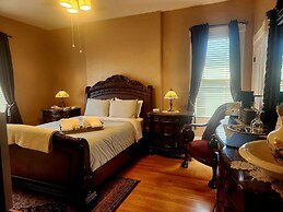 Downen House Bed & Breakfast
